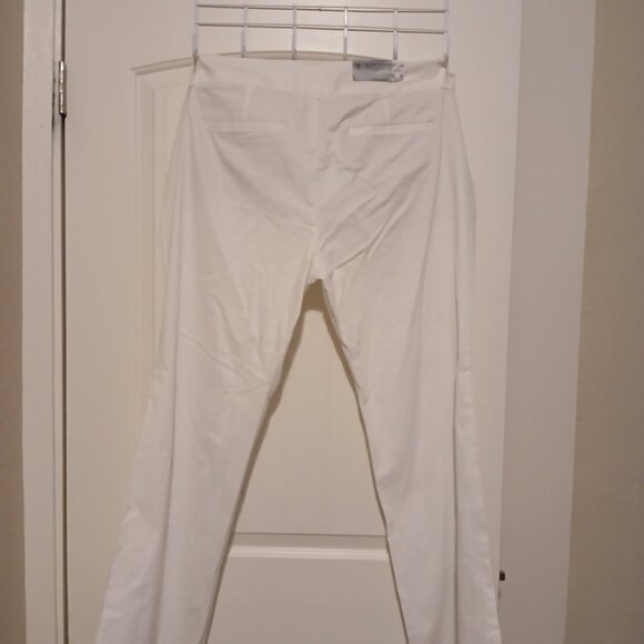 Old Navy Size 18 White Trousers - Picture 3 of 3